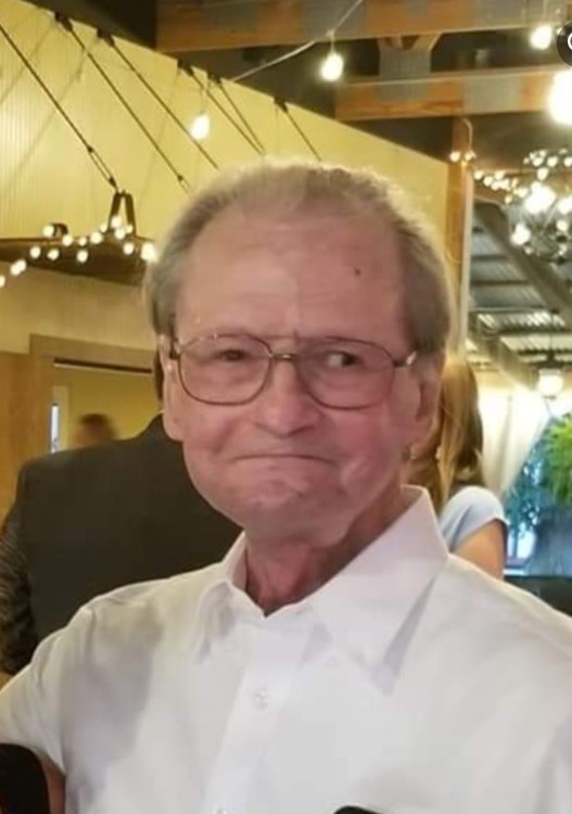 Michael John Maxwell (Deceased), Dubuque, IA Iowa last lived in North